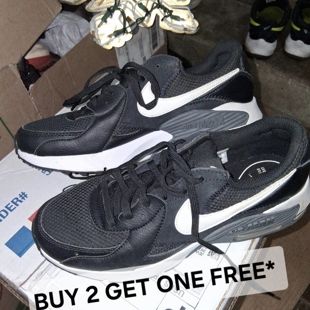 BUY 2 GET ONE FREE* Black And White Nike Air Max Size 8w/6.5m